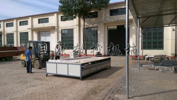 泡沫數控切割機-發貨