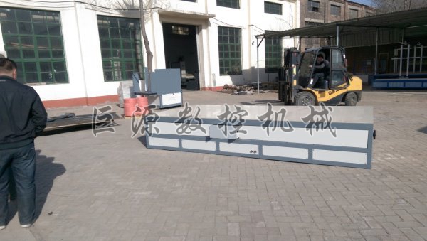 EPS泡沫線條切割機-發貨